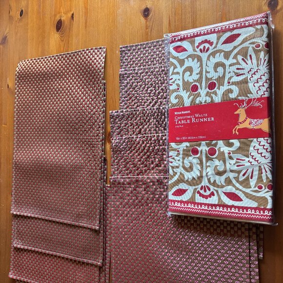 NWT World Market Christmas Waltz Scandinavian Table Runner & Ten Placemats - Picture 3 of 9